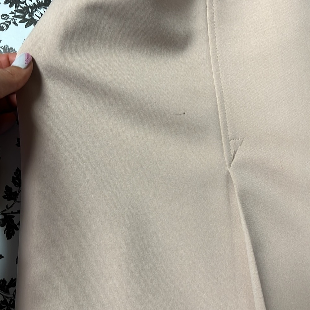 Vintage Givenchy Sport Skirt | color tan | size 16 - Picture 13 of 14